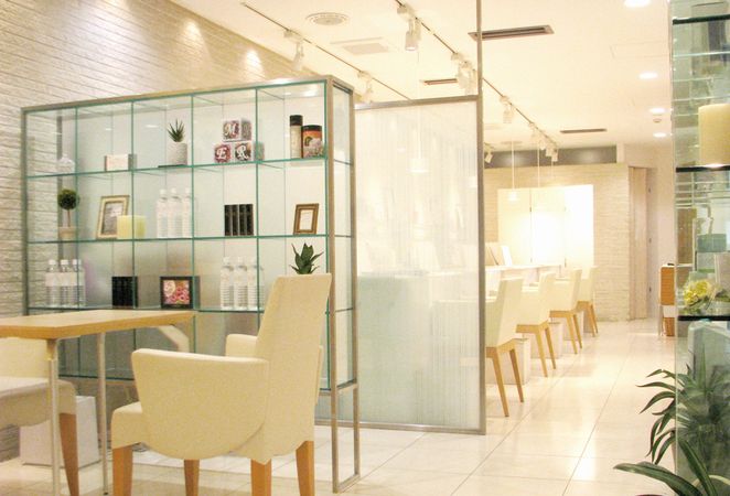 CUT･S ネイルサロン元町店