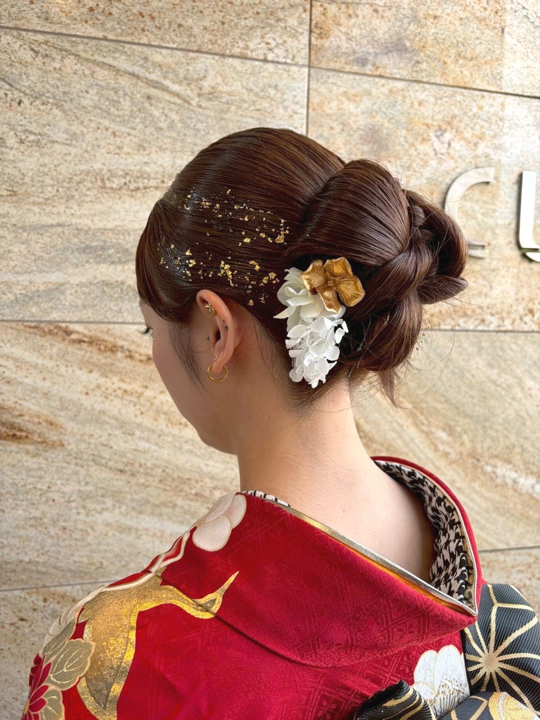 成人式ヘアセット タイトシニヨン