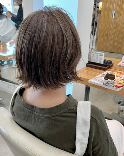 白髪ぼかしハイライト 吉岡